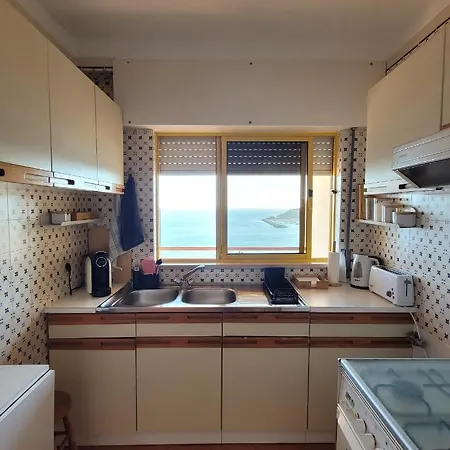 Casa Amarela _ Sesimbra