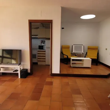 Casa Amarela _ * Sesimbra