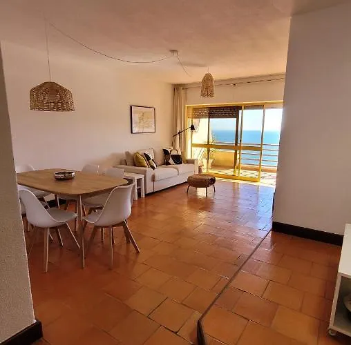 Casa Amarela _ * Sesimbra
